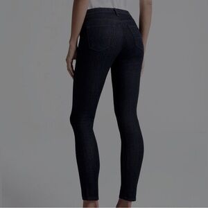 AG Supper Skinny Ankle 28R